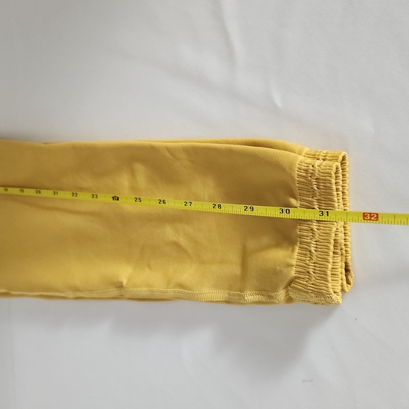 Gymshark Women's Med Seamless High Waist with Stretch Designer Band Leggings - Picture 5 of 7